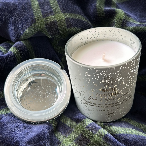 NWOT DW Home 8.8oz Candle - White Christmas - Picture 3 of 3